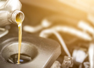 5 rzeczy, które musisz wiedzieć o wymianie oleju silnikowego
